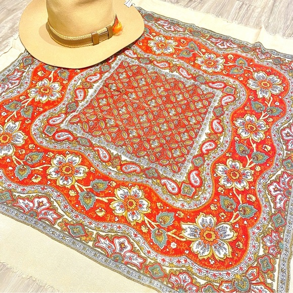 Vintage Accessories - Wool blend vintage floral scarf/wrap w farmhouse folk country vibe